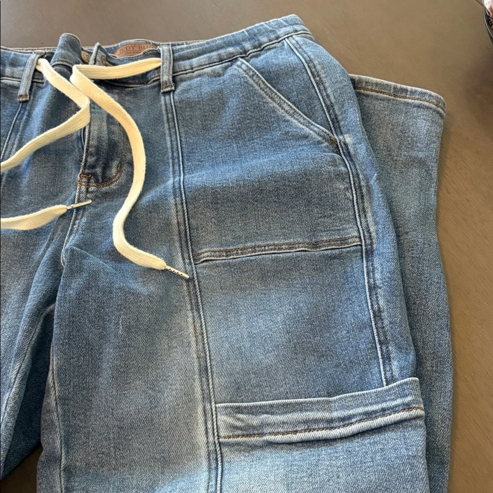 Judy Blue jogger jeans - Picture 3 of 10